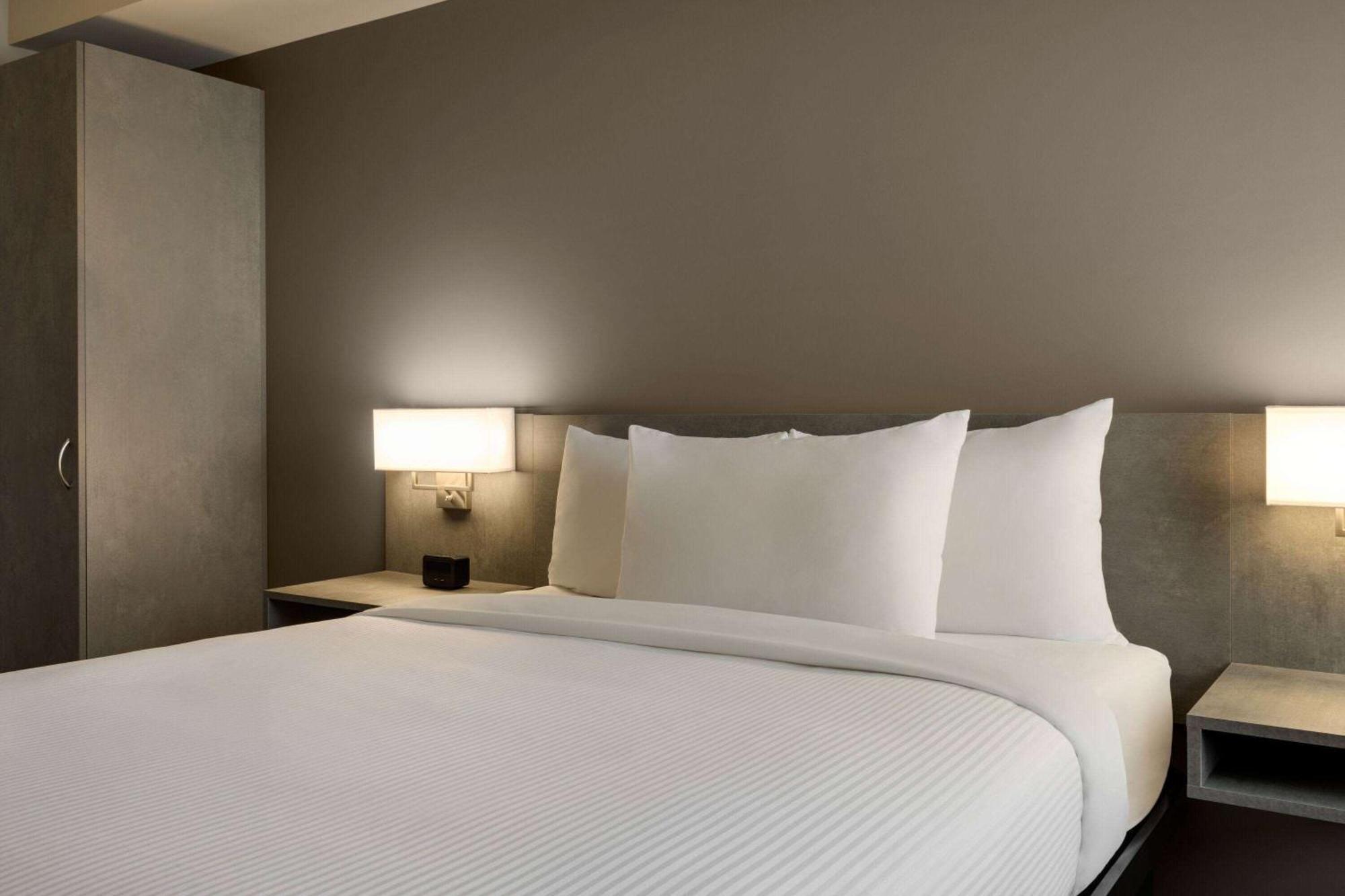 Microtel Inn & Suites By Wyndham Boisbriand Sainte-Thérèse-de-Blainville Exterior foto